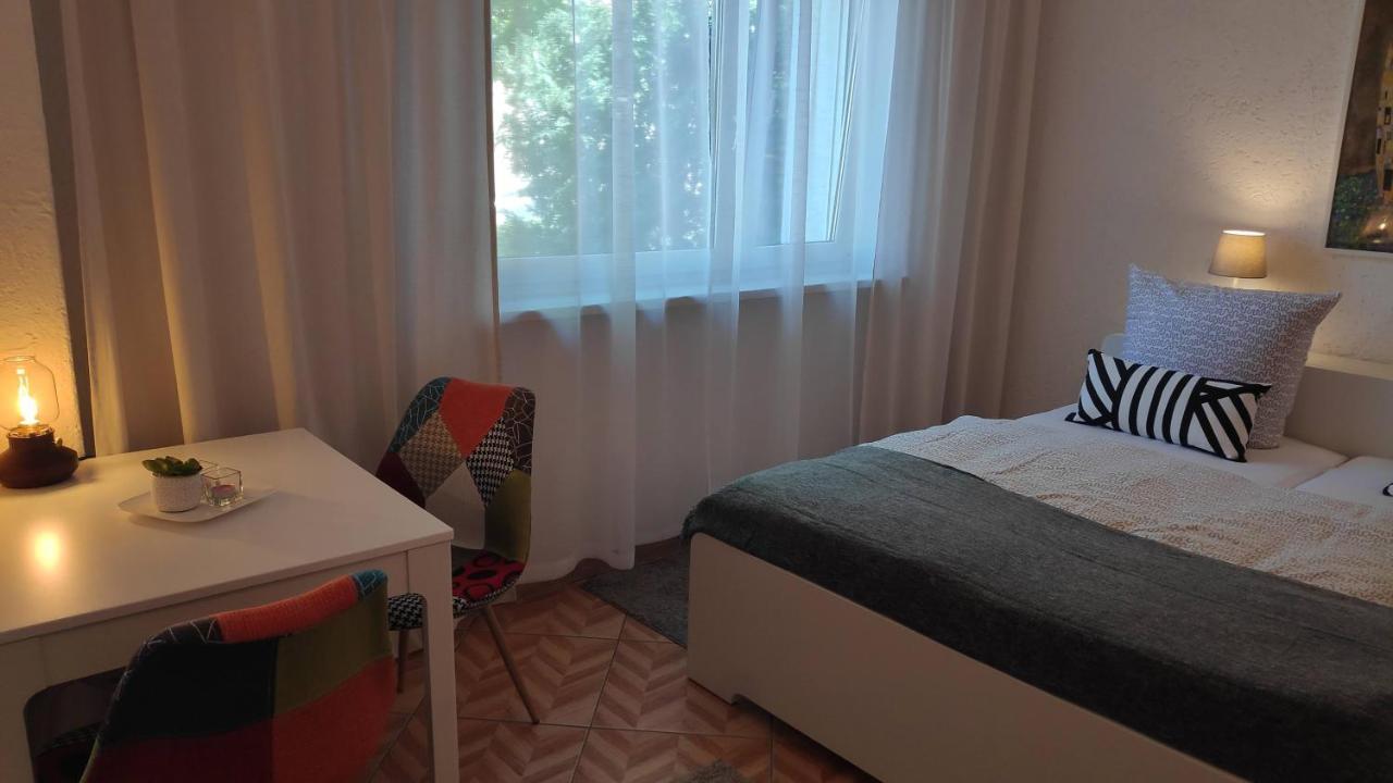4-Zimmer Haus In Leipzig Eksteriør bilde